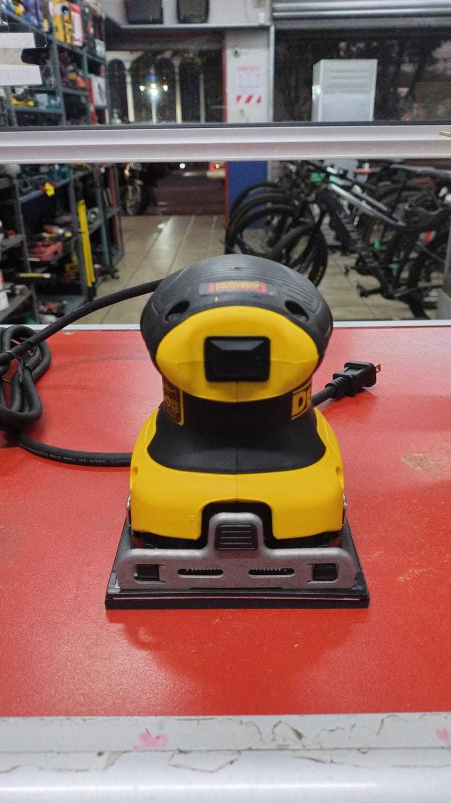 Dewalt DWE6411