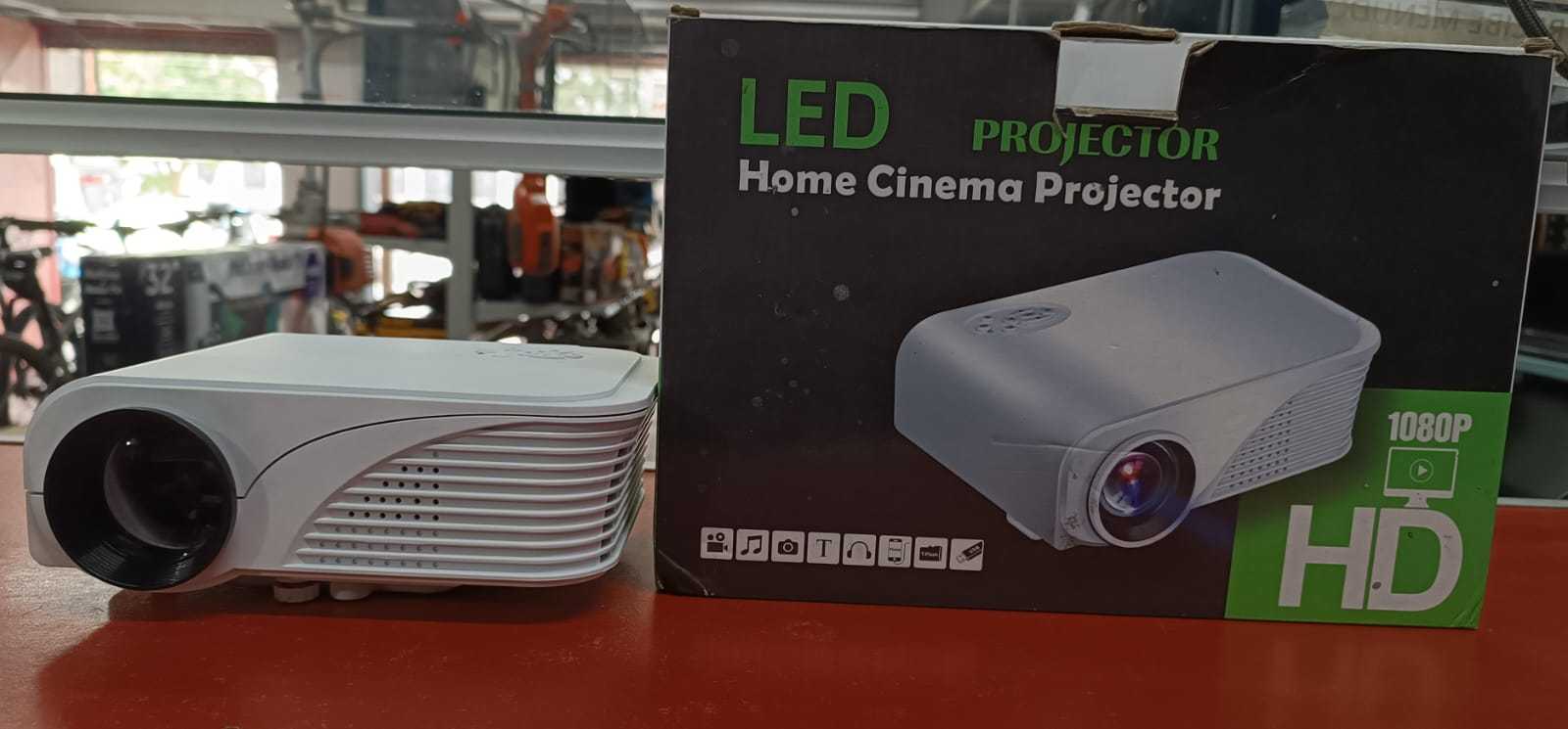 Cinema Proyector s320