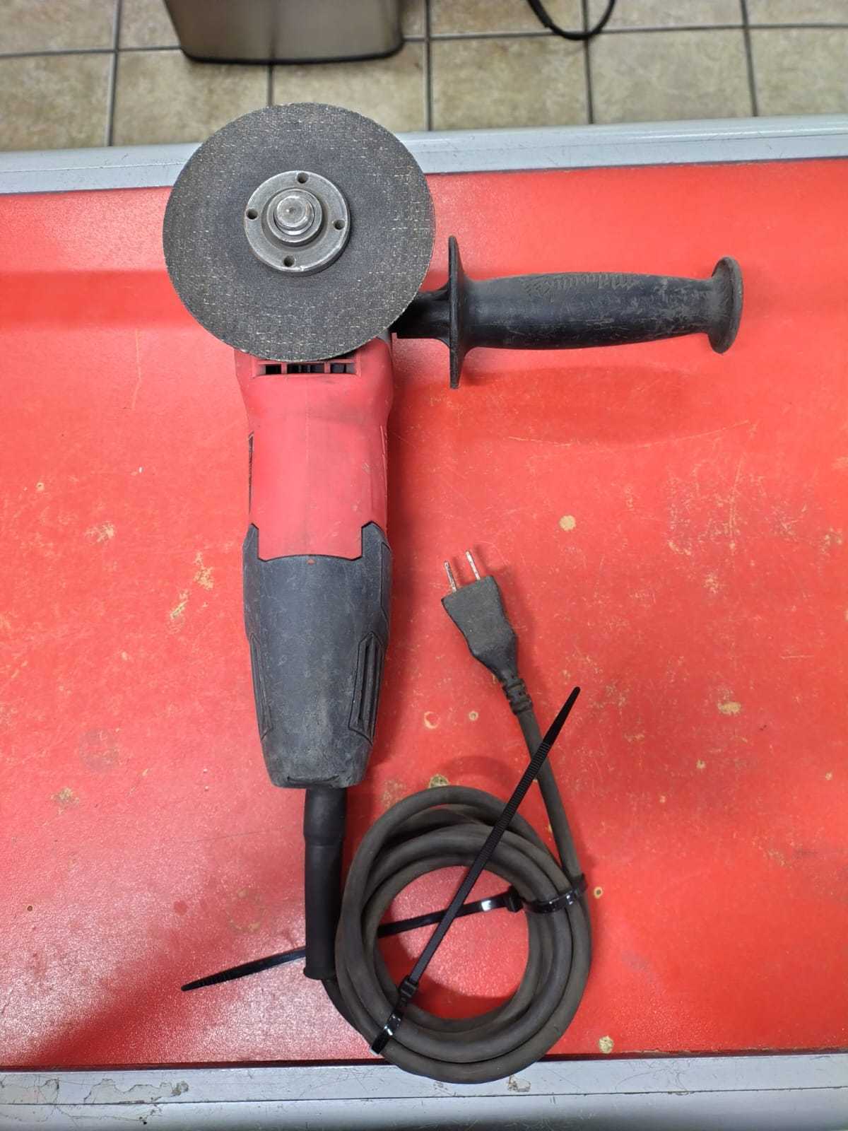 Milwaukee 6130 32