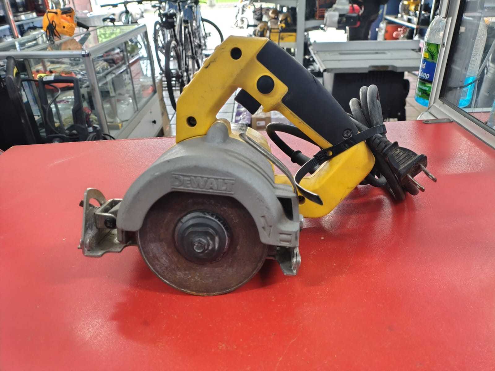 DeWalt DW860-B3