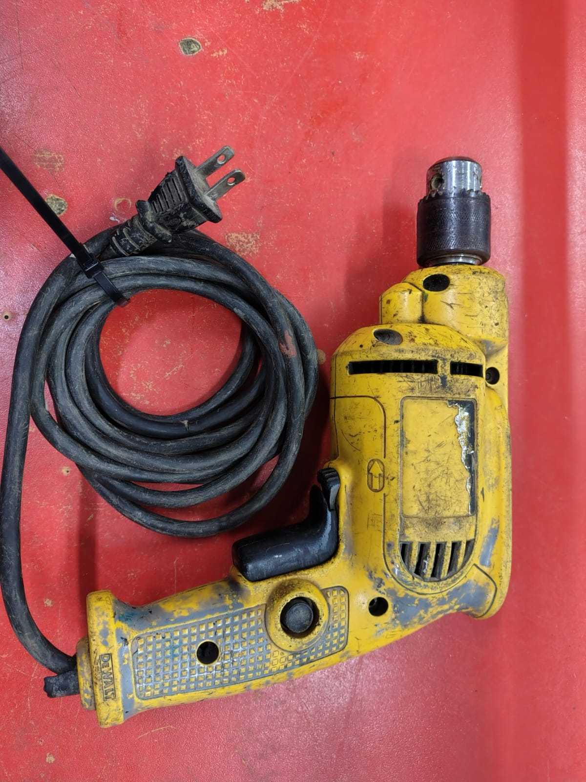 dewalt modelo no visible ni serie