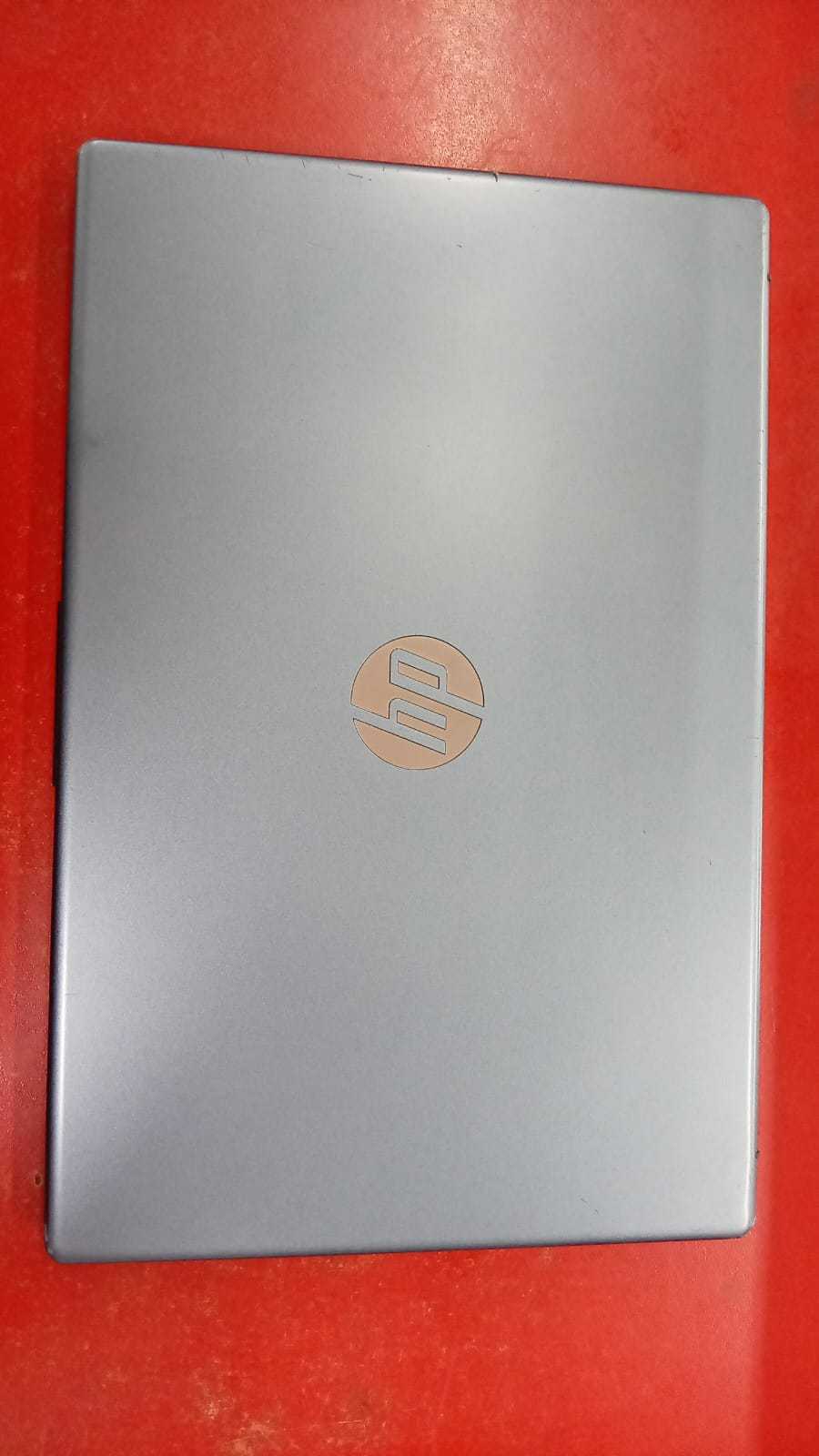 HP Ryzen 3 7320U