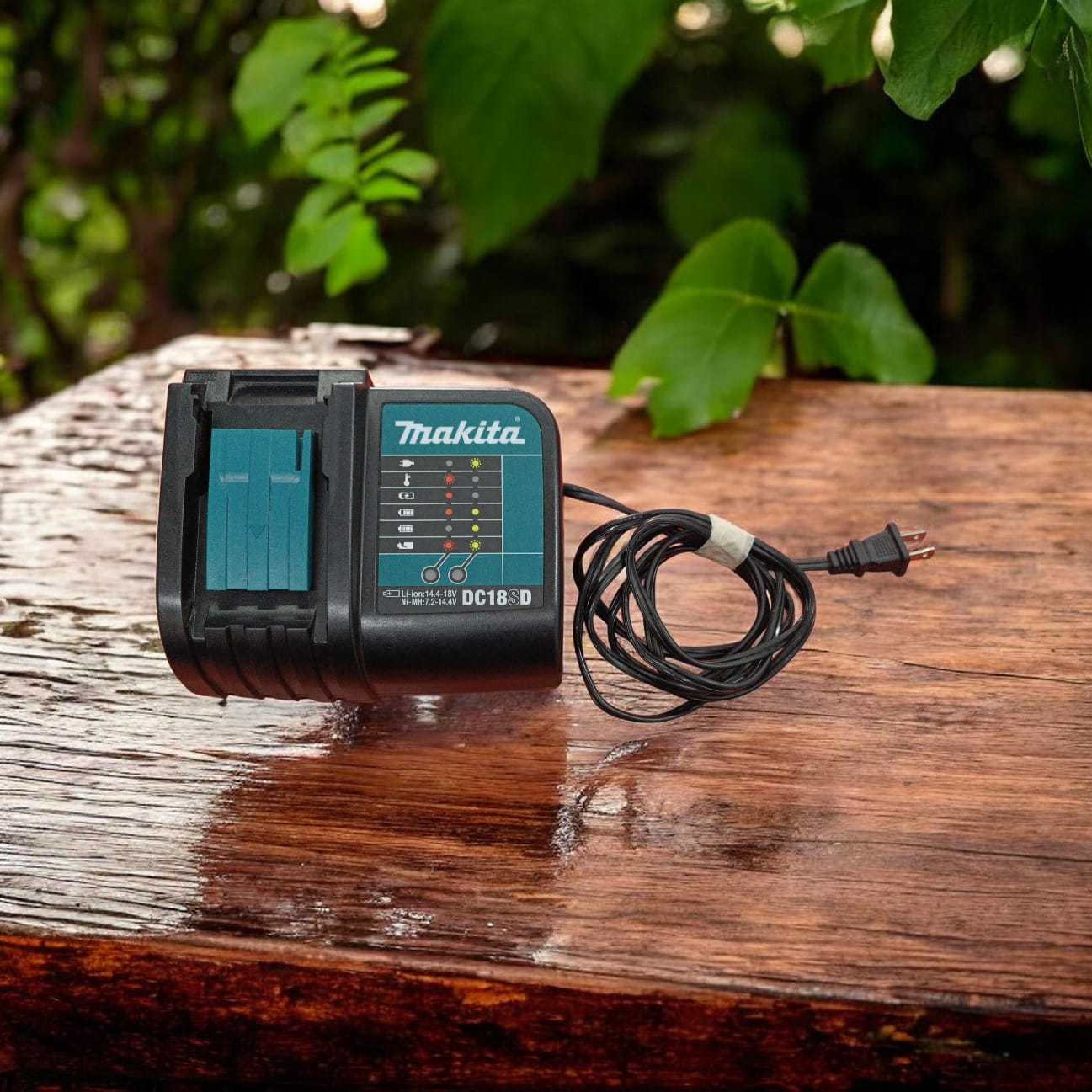 Makita DC18SD