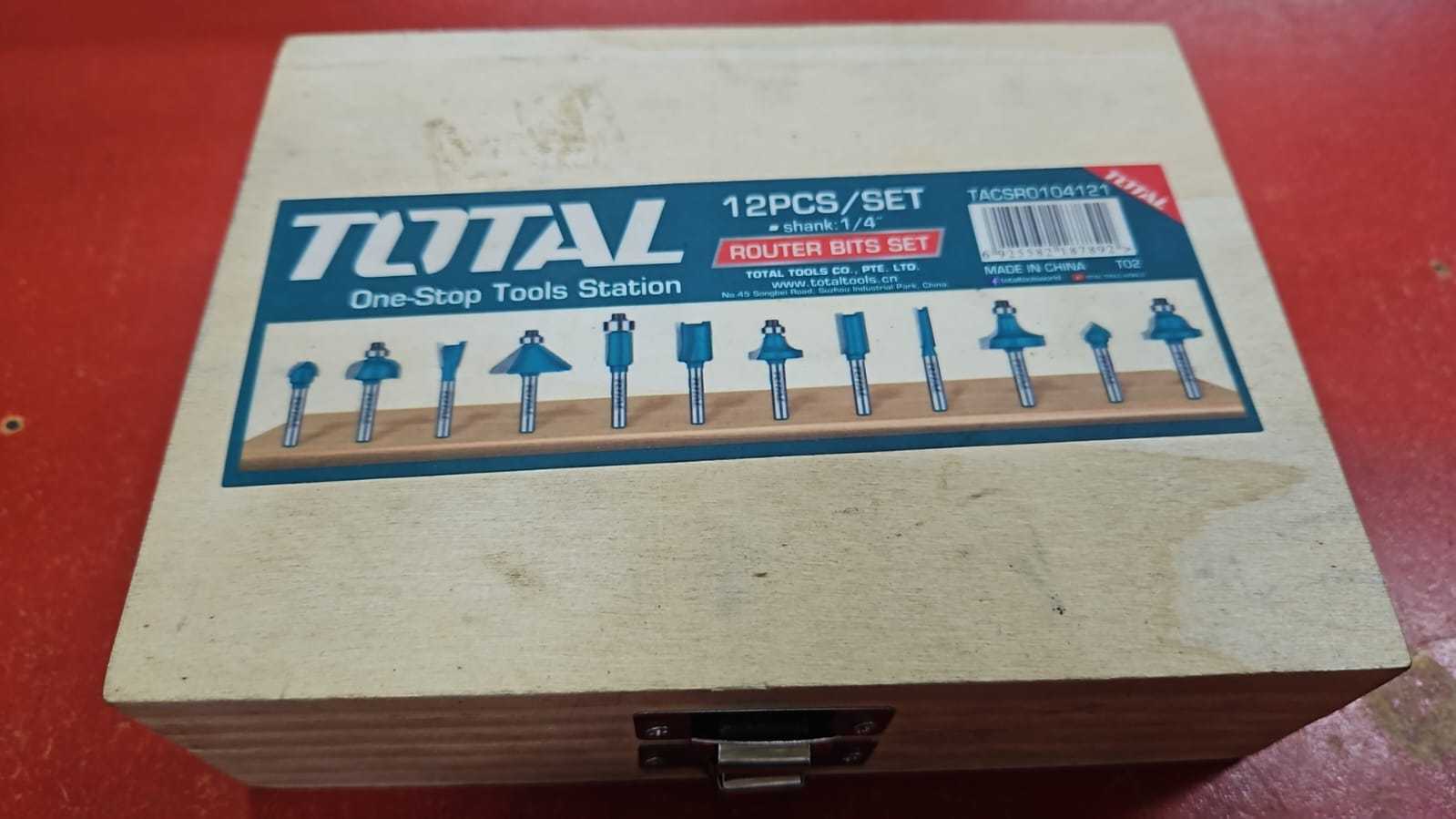 TOTAL 